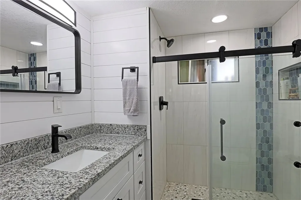 2012 S Olga Drive Fort Myers FL 33905