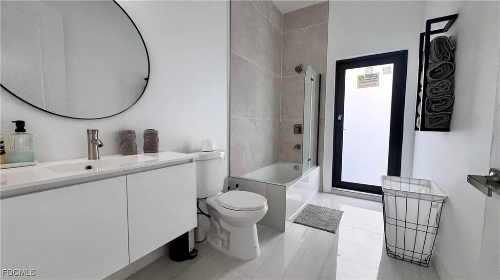 1709 NE 41st Street Cape Coral FL 33909