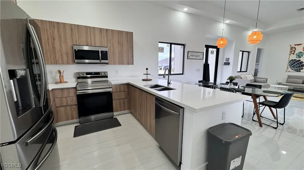 1709 NE 41st Street Cape Coral FL 33909