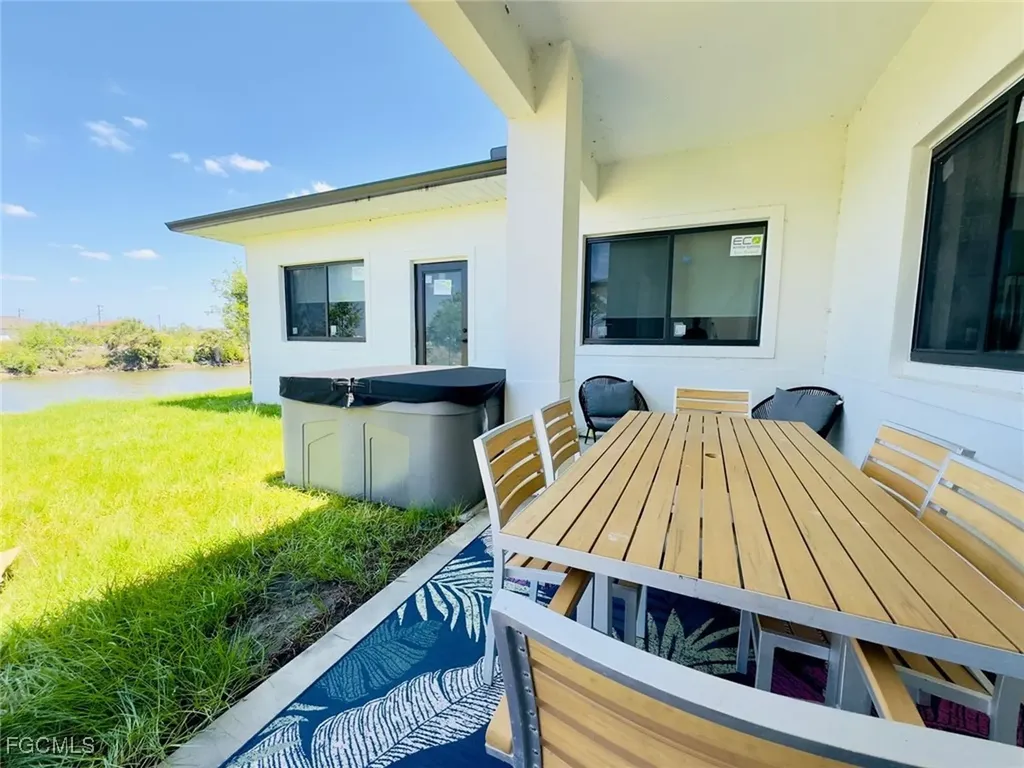 1709 NE 41st Street Cape Coral FL 33909