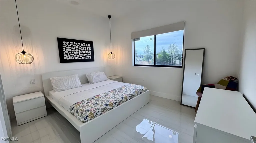 1709 NE 41st Street Cape Coral FL 33909