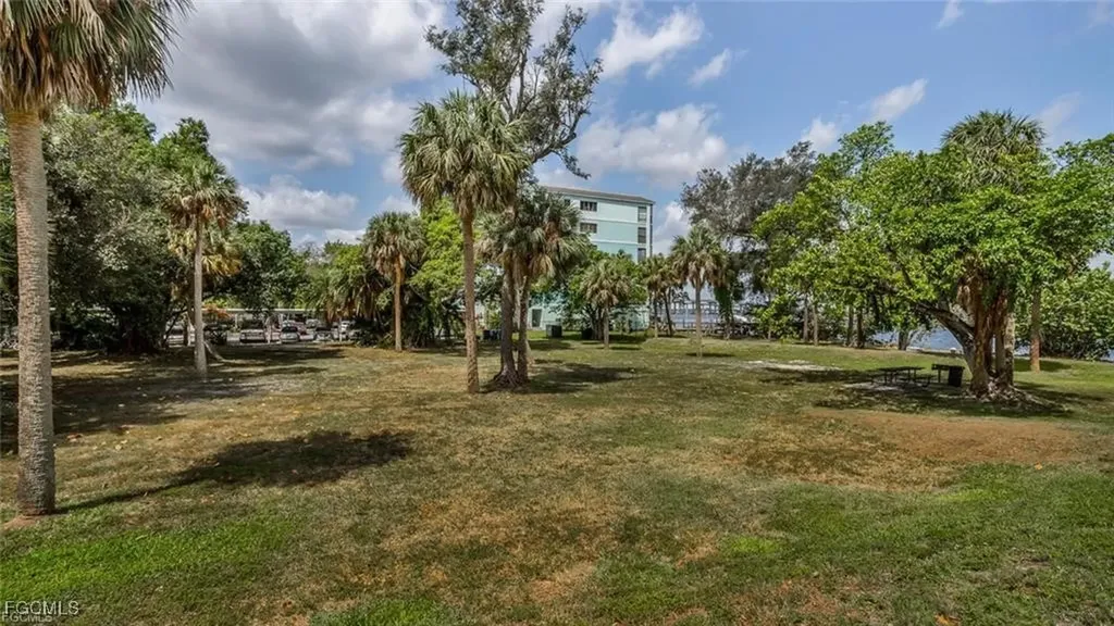 2743 1st Street Fort Myers FL 33916