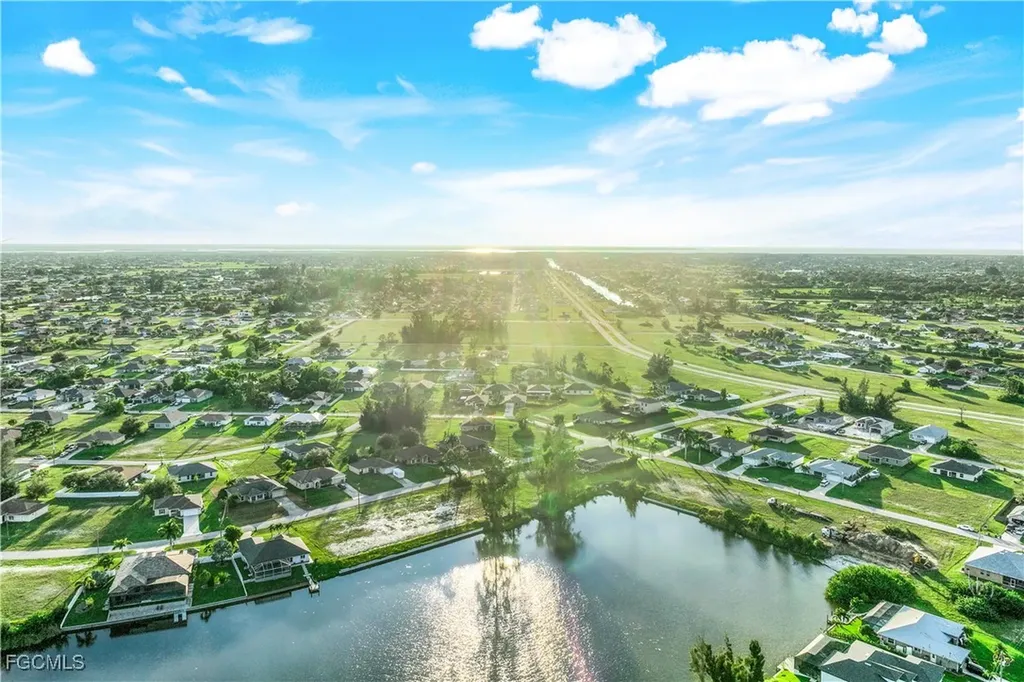 1305 NW 20th Court Cape Coral FL 33993