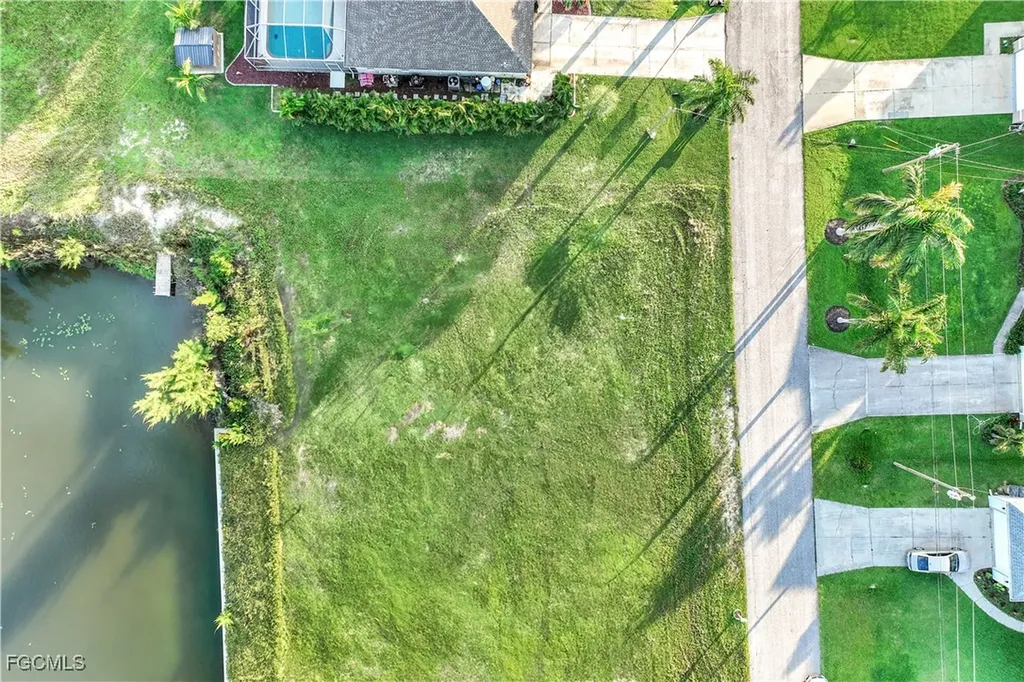 1305 NW 20th Court Cape Coral FL 33993