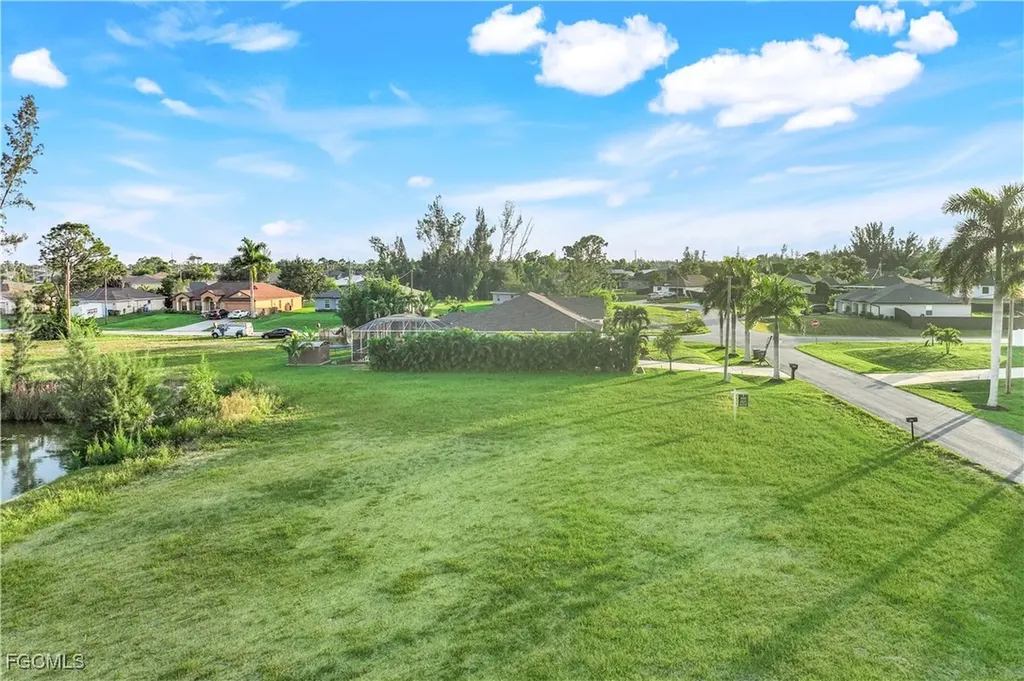 1305 NW 20th Court Cape Coral FL 33993