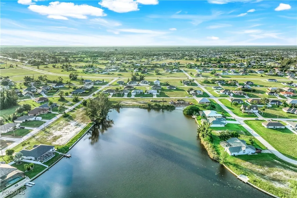 1305 NW 20th Court Cape Coral FL 33993