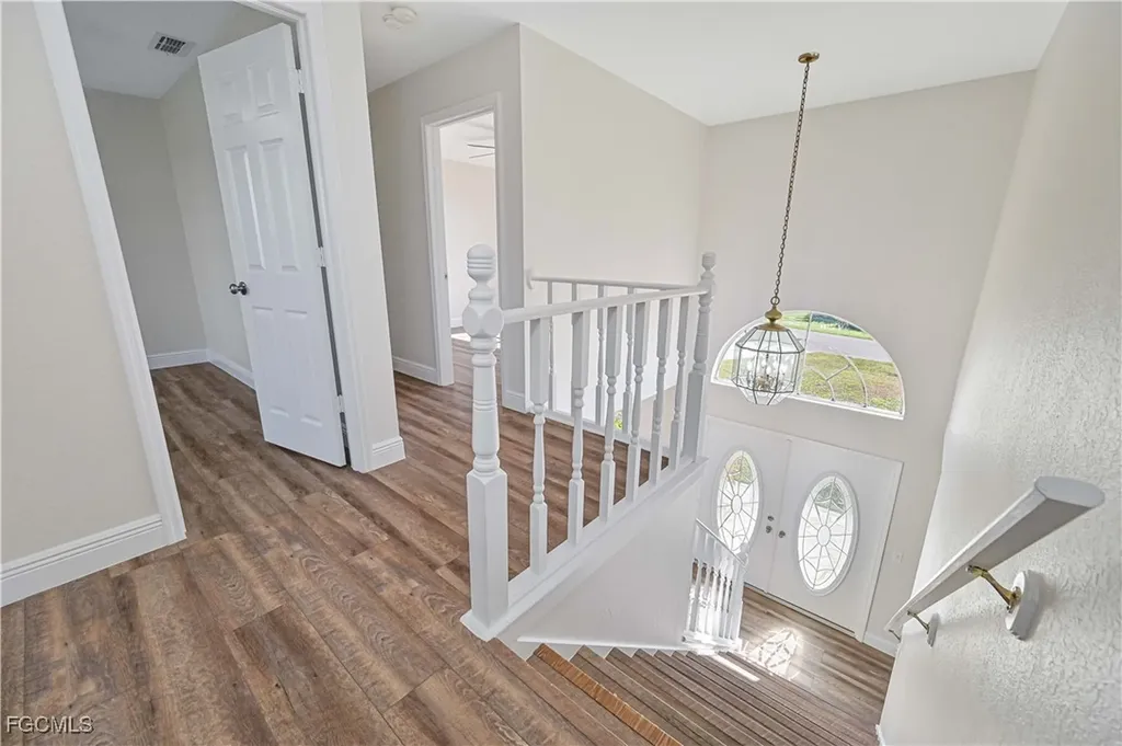 401 SE 10th Lane Cape Coral FL 33990