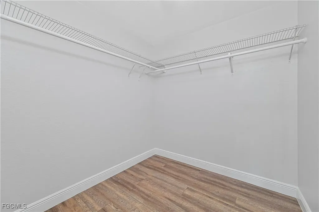 401 SE 10th Lane Cape Coral FL 33990