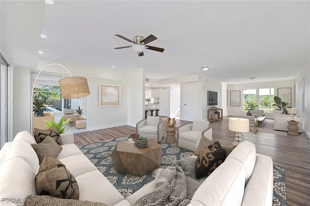 401 SE 10th Lane Cape Coral FL 33990