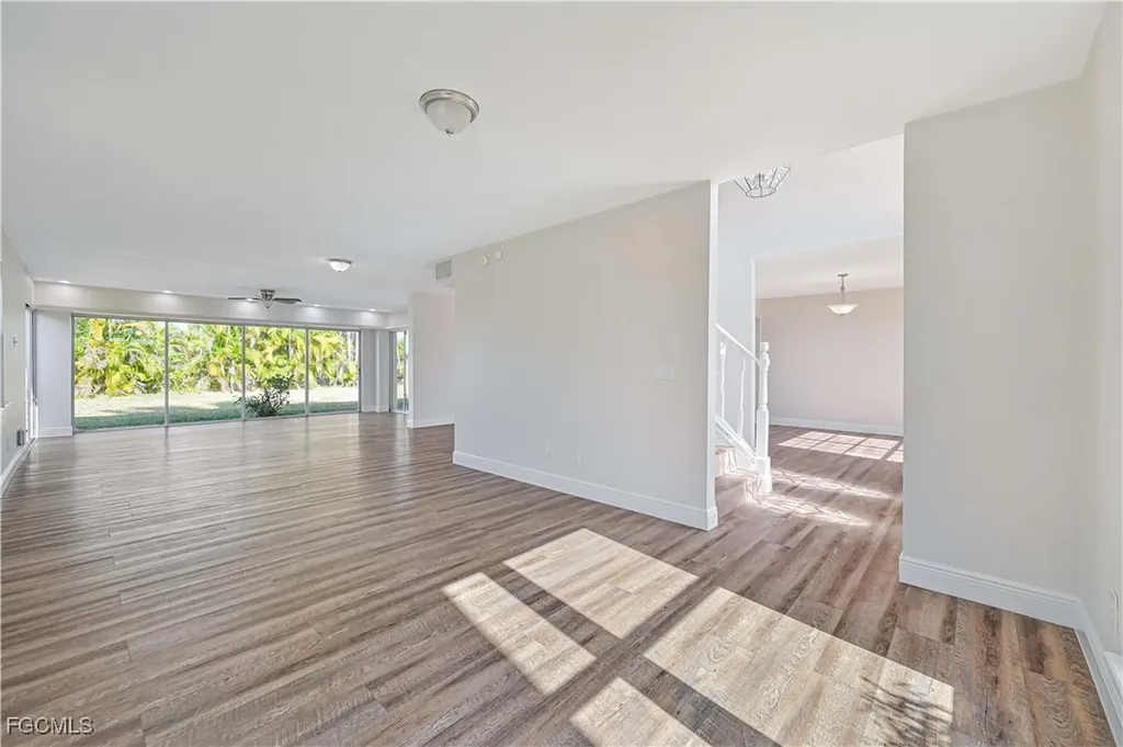 401 SE 10th Lane Cape Coral FL 33990