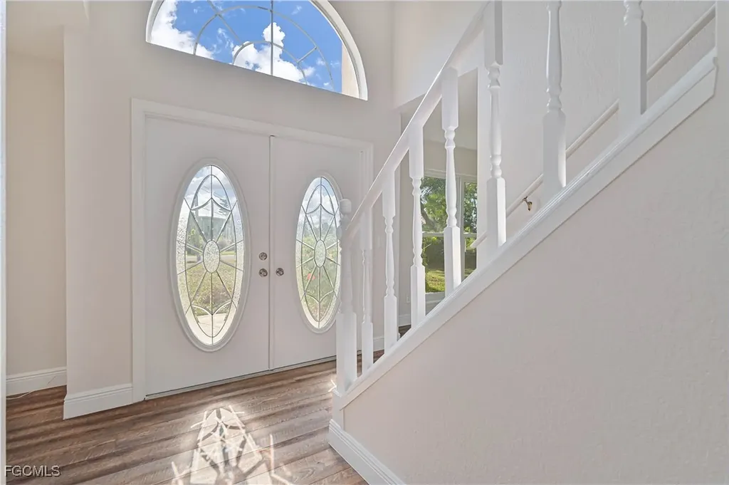 401 SE 10th Lane Cape Coral FL 33990