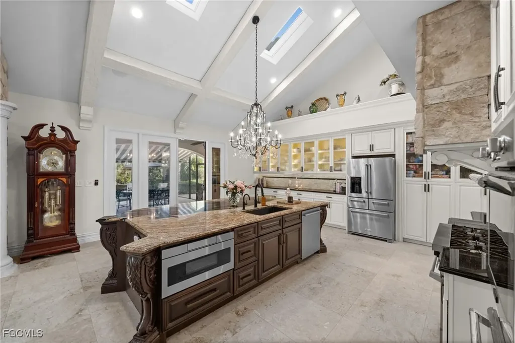 9250 The Lane Naples FL 34109