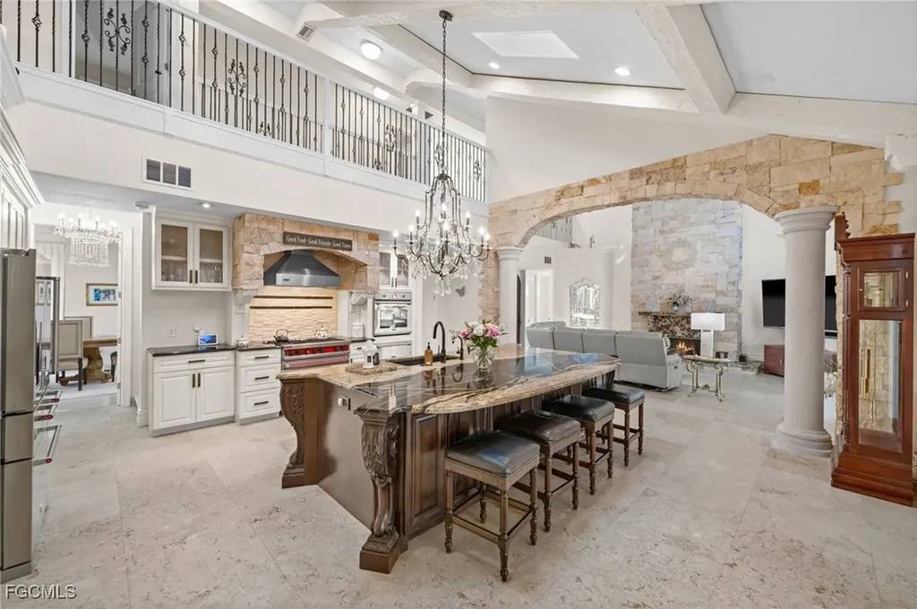 9250 The Lane Naples FL 34109