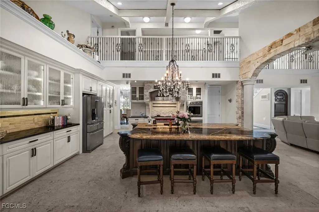 9250 The Lane Naples FL 34109