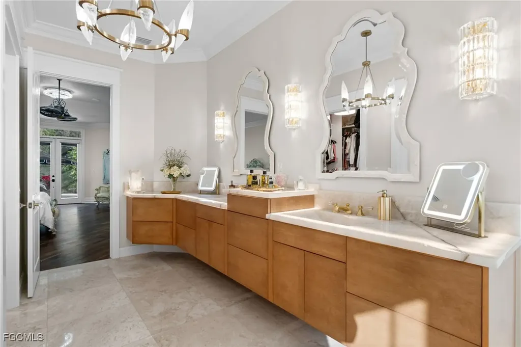 9250 The Lane Naples FL 34109