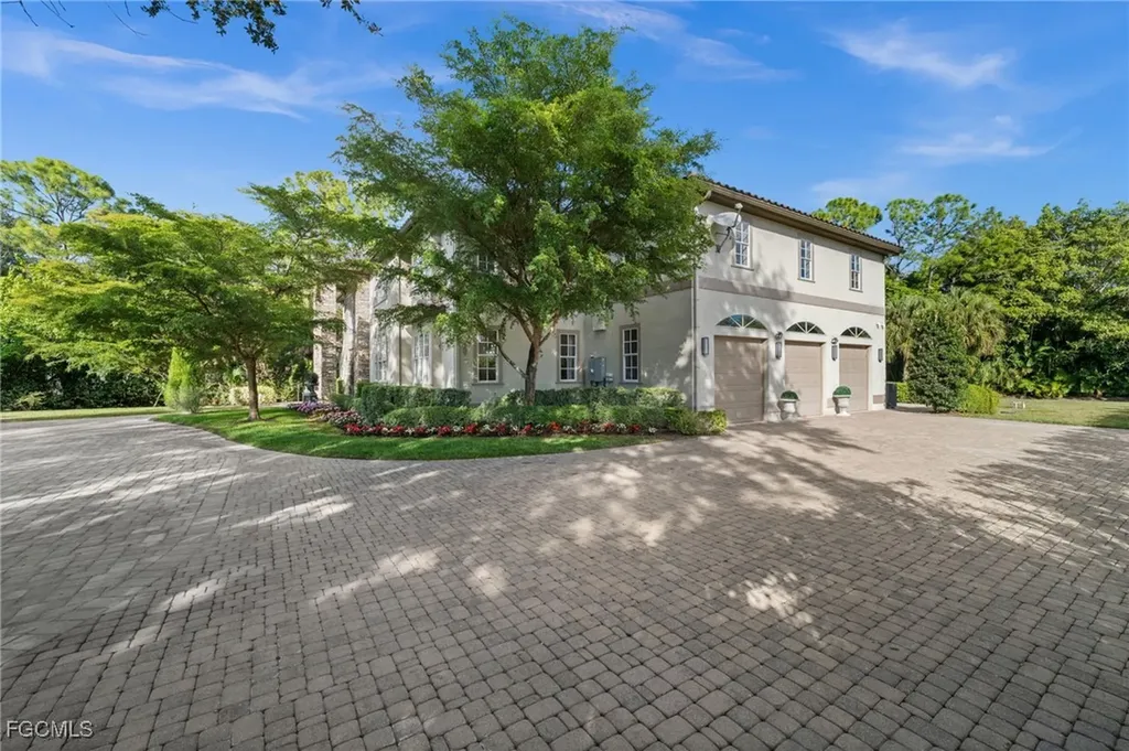 9250 The Lane Naples FL 34109