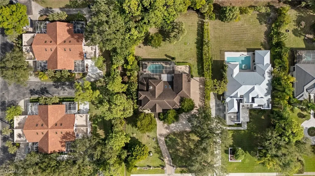 9250 The Lane Naples FL 34109