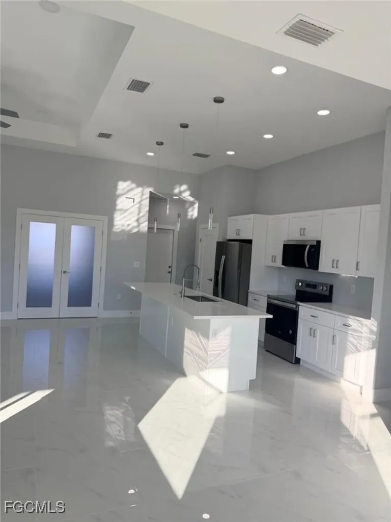 313 El Dorado Boulevard N Cape Coral FL 33993