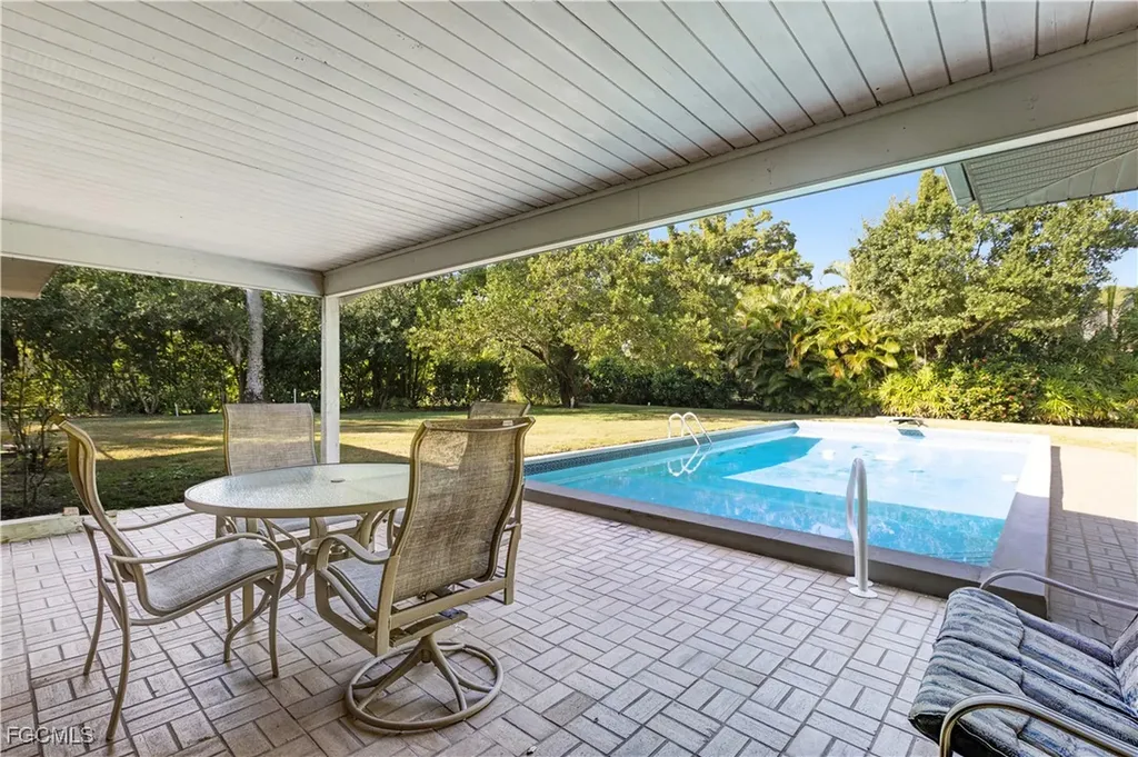 3540 Avocado Drive Fort Myers FL 33901