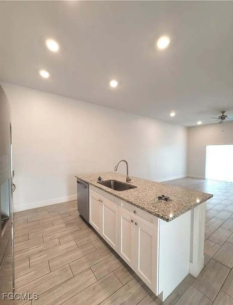 309 SW 47th Terrace Cape Coral FL 33914