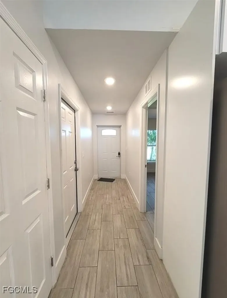 309 SW 47th Terrace Cape Coral FL 33914