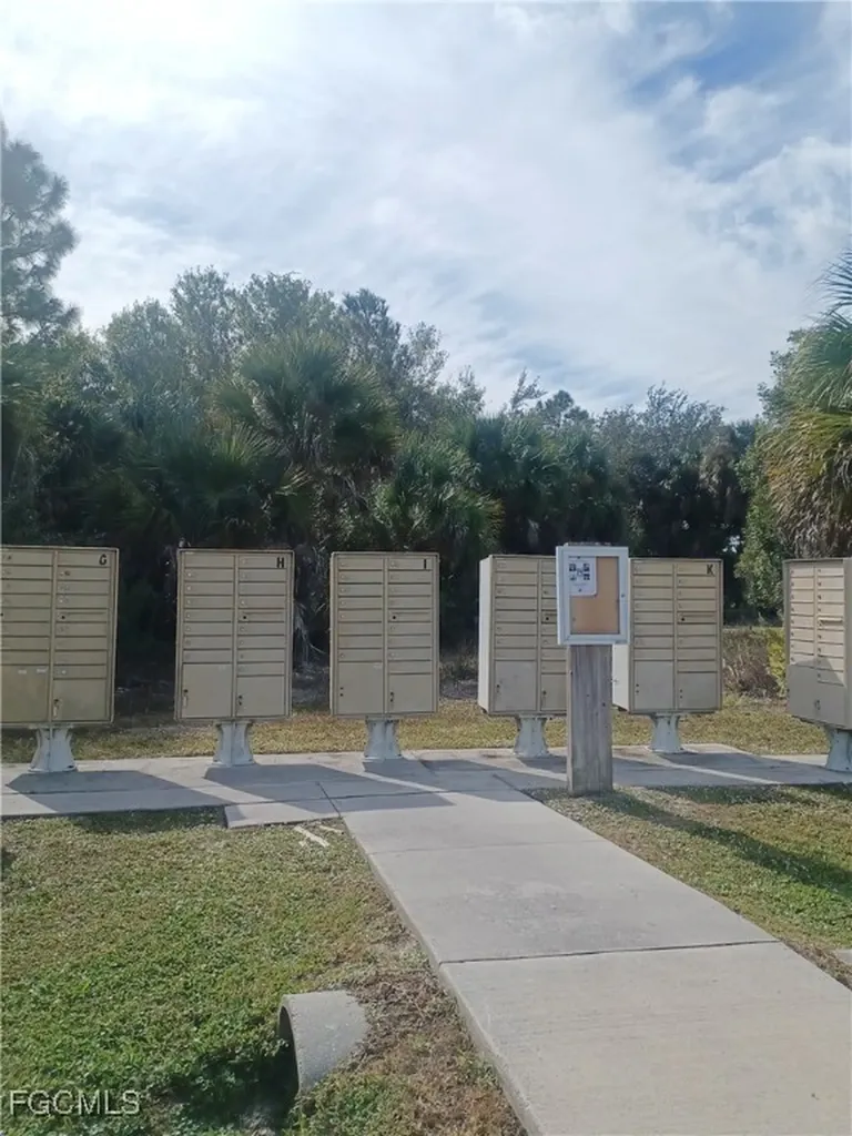 4508 Varsity Circle Lehigh Acres FL 33971