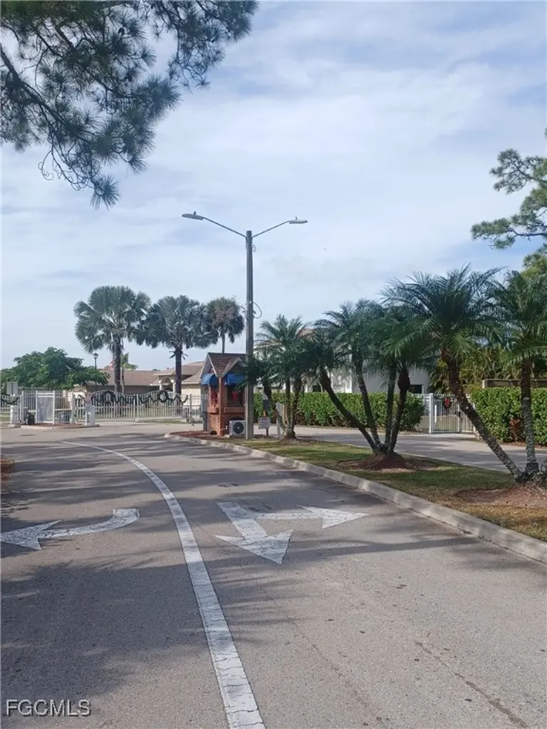 4508 Varsity Circle Lehigh Acres FL 33971