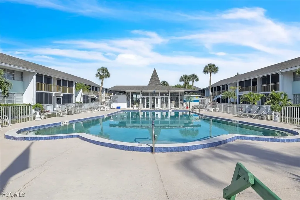 403 SE 43rd Terrace Cape Coral FL 33904