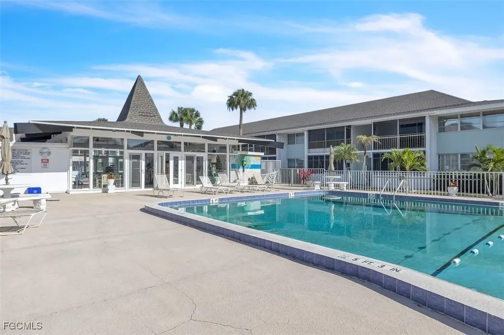 403 SE 43rd Terrace Cape Coral FL 33904