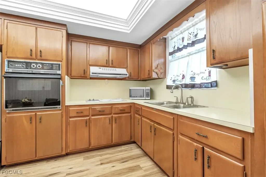 403 SE 43rd Terrace Cape Coral FL 33904