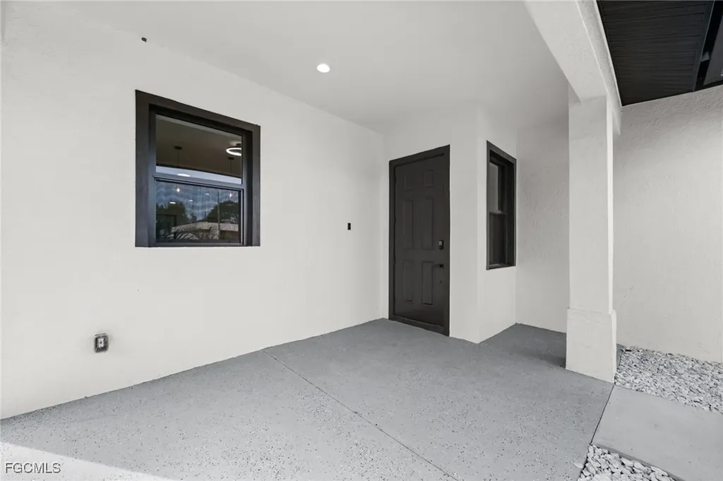 1916 Jefferson Avenue Fort Myers FL 33901