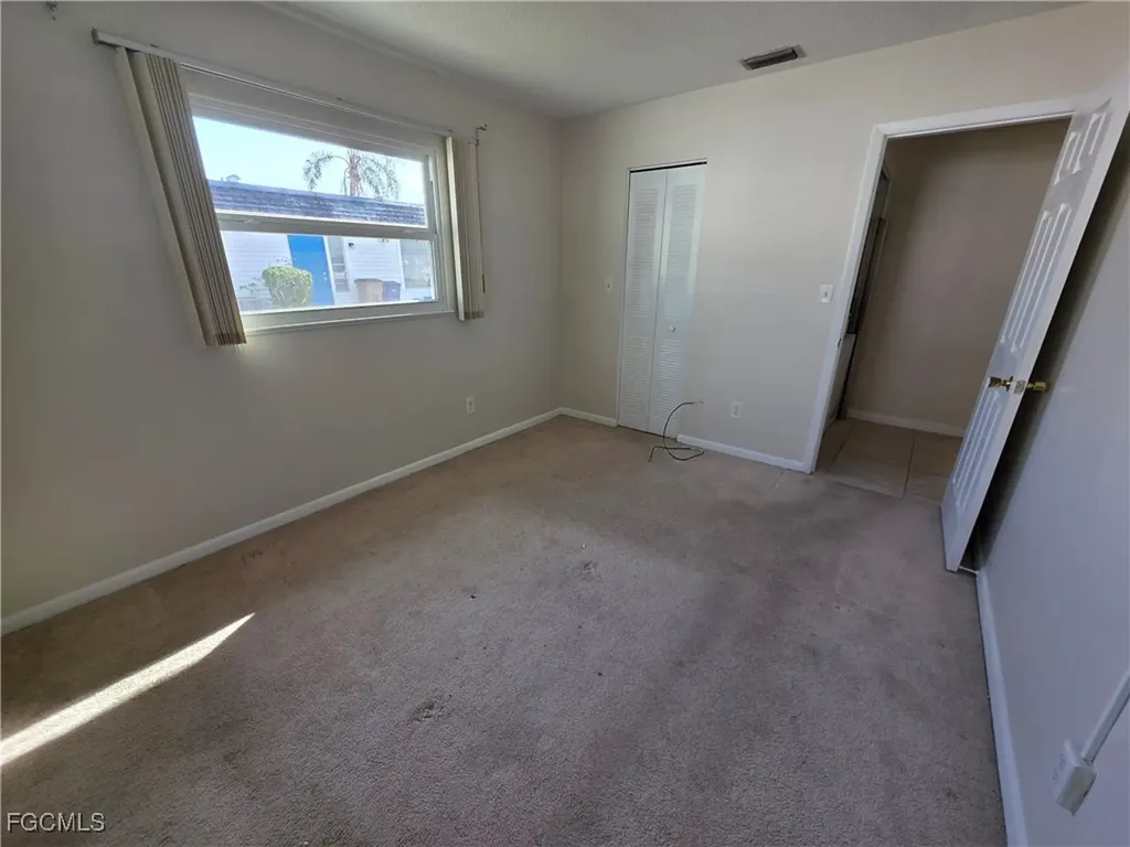 46 Hamlin Court Lehigh Acres FL 33936