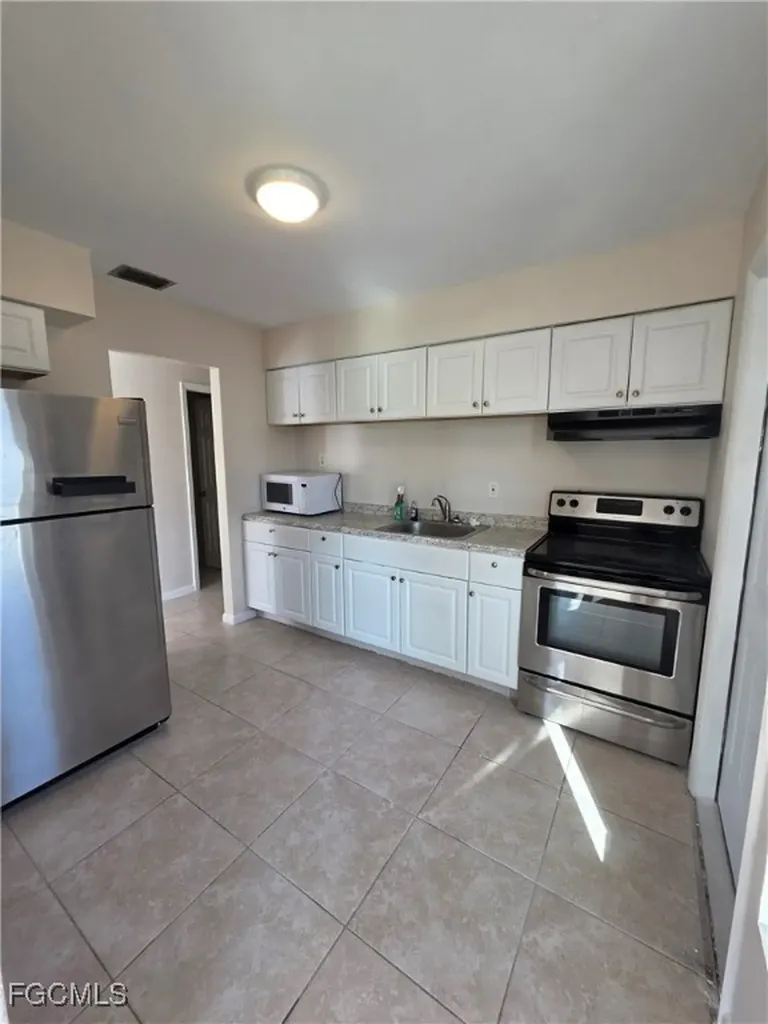 46 Hamlin Court Lehigh Acres FL 33936
