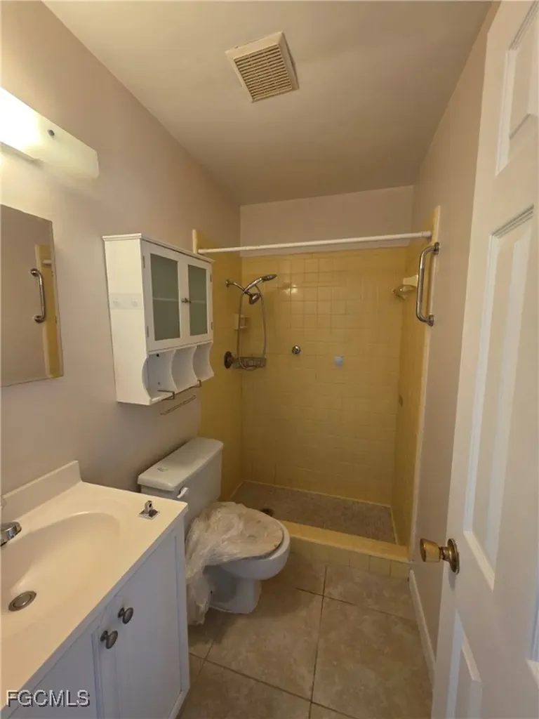46 Hamlin Court Lehigh Acres FL 33936