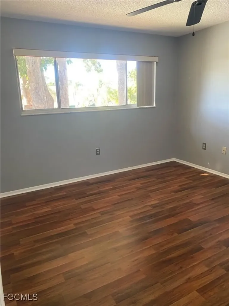 5713 Foxlake Drive North Fort Myers FL 33917
