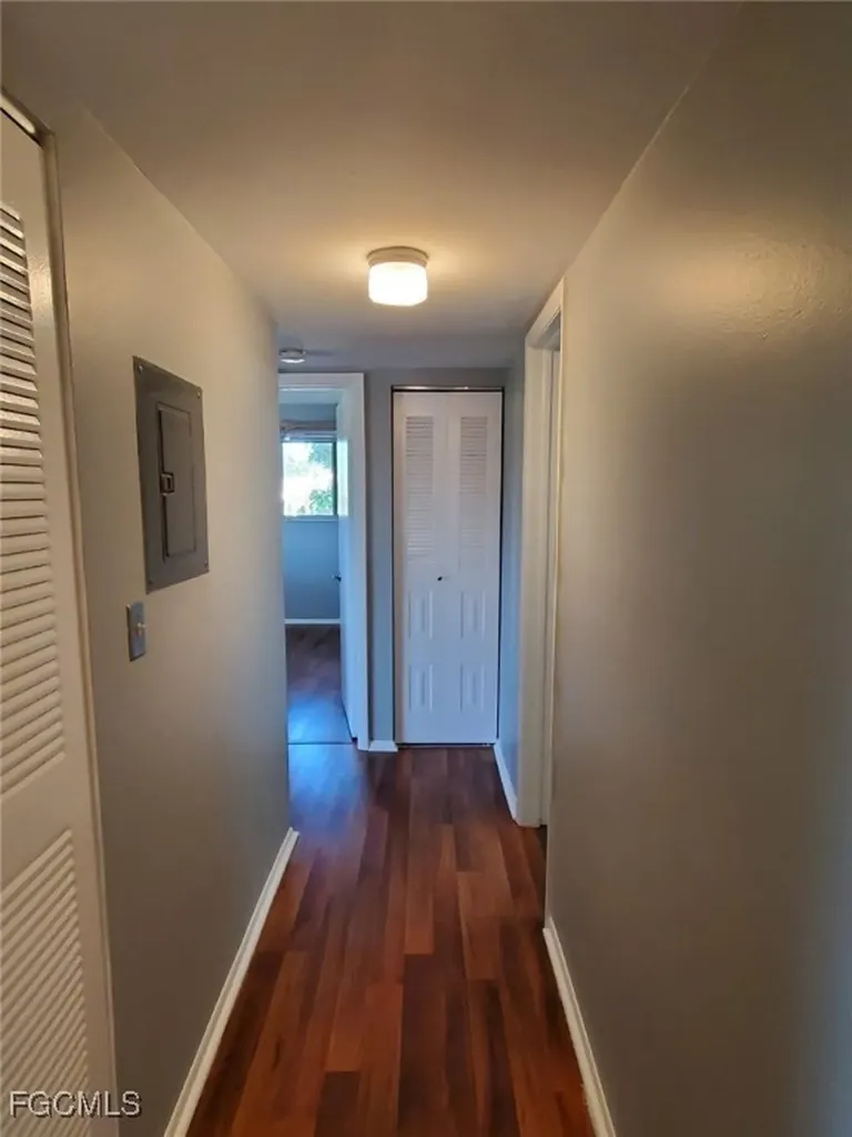 5713 Foxlake Drive North Fort Myers FL 33917