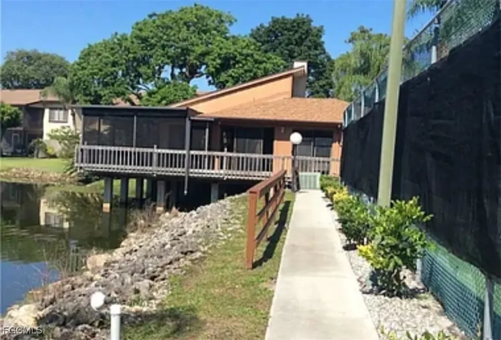 5713 Foxlake Drive North Fort Myers FL 33917