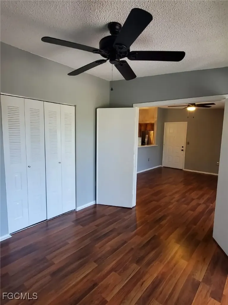 5713 Foxlake Drive North Fort Myers FL 33917