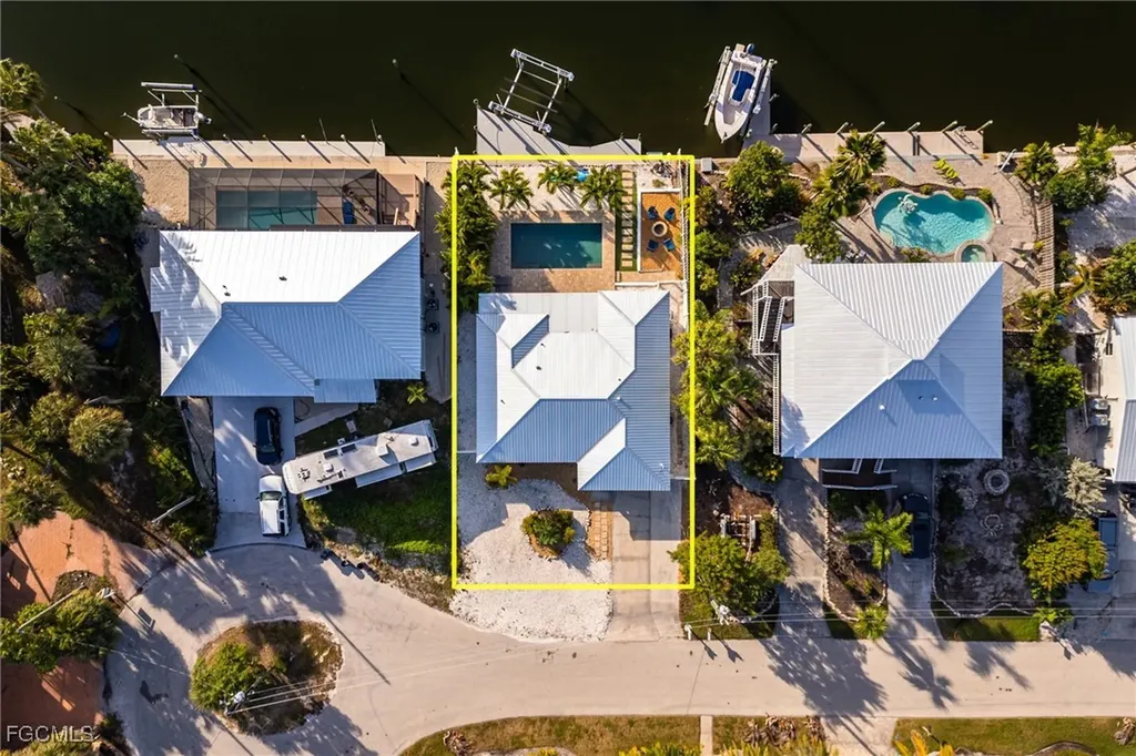 3571 Emerald Avenue St. James City FL 33956
