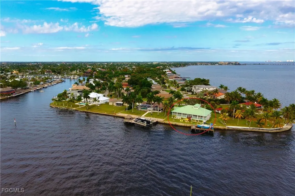 1218 Flamingo Drive Cape Coral FL 33904