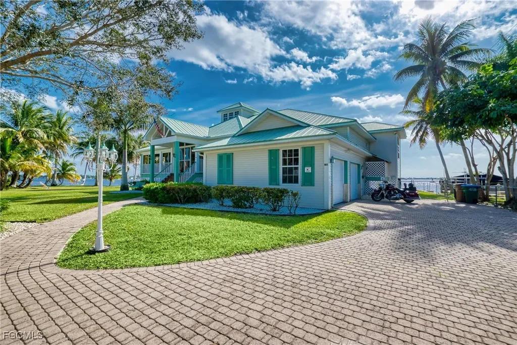 1218 Flamingo Drive Cape Coral FL 33904
