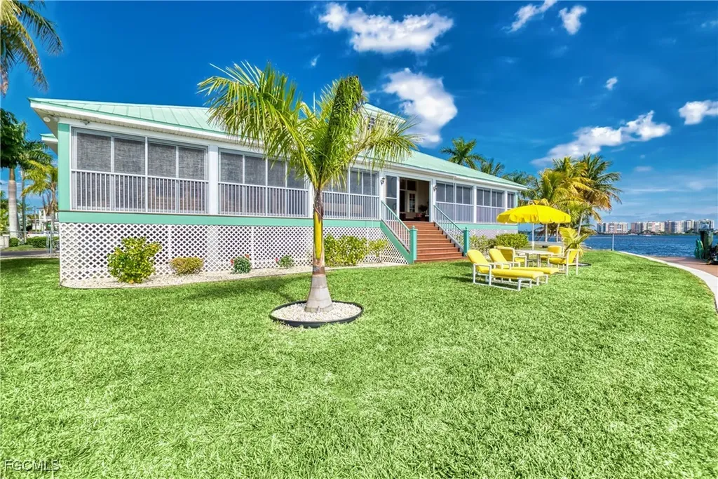 1218 Flamingo Drive Cape Coral FL 33904