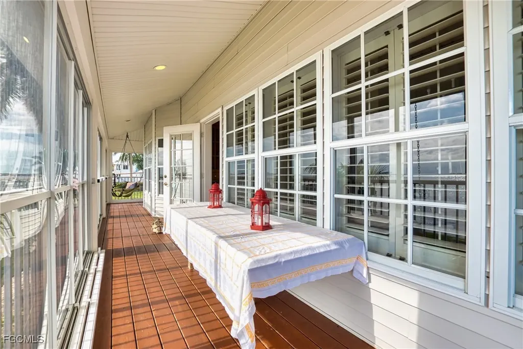 1218 Flamingo Drive Cape Coral FL 33904