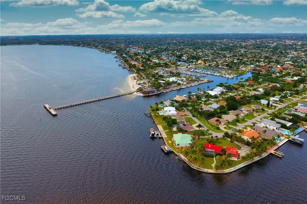 1218 Flamingo Drive Cape Coral FL 33904