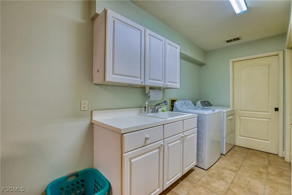 1218 Flamingo Drive Cape Coral FL 33904
