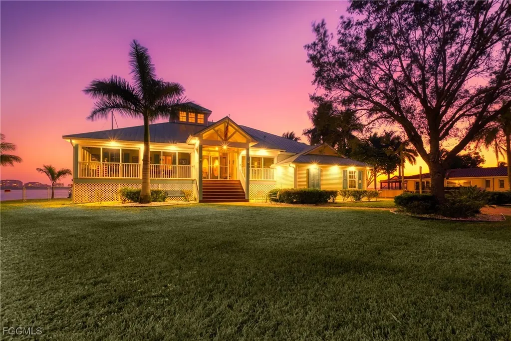 1218 Flamingo Drive Cape Coral FL 33904