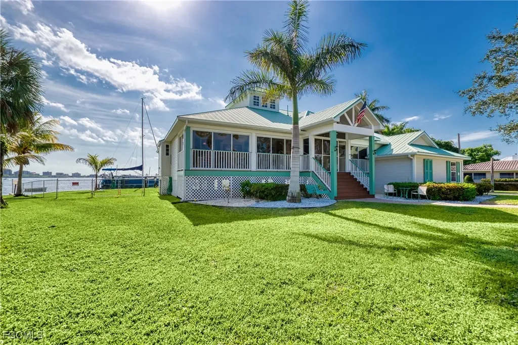 1218 Flamingo Drive Cape Coral FL 33904