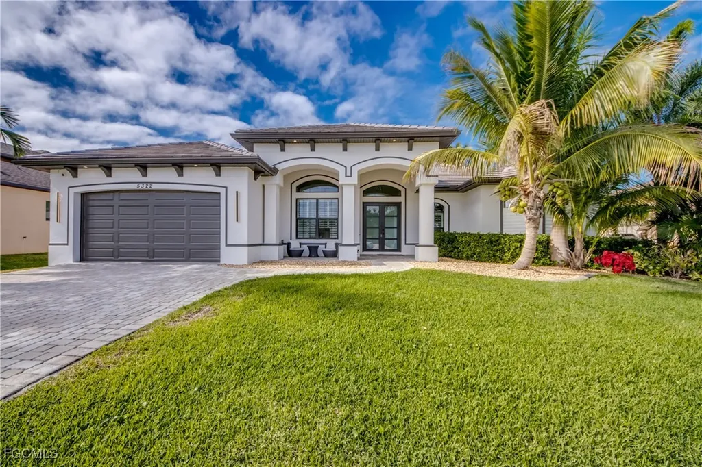 5322 Agualinda Boulevard Cape Coral FL 33914