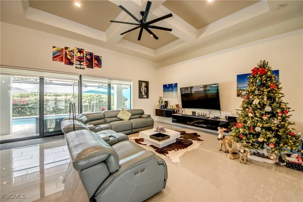 5322 Agualinda Boulevard Cape Coral FL 33914