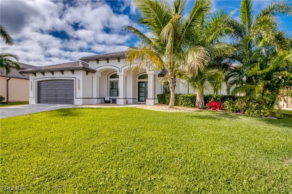 5322 Agualinda Boulevard Cape Coral FL 33914